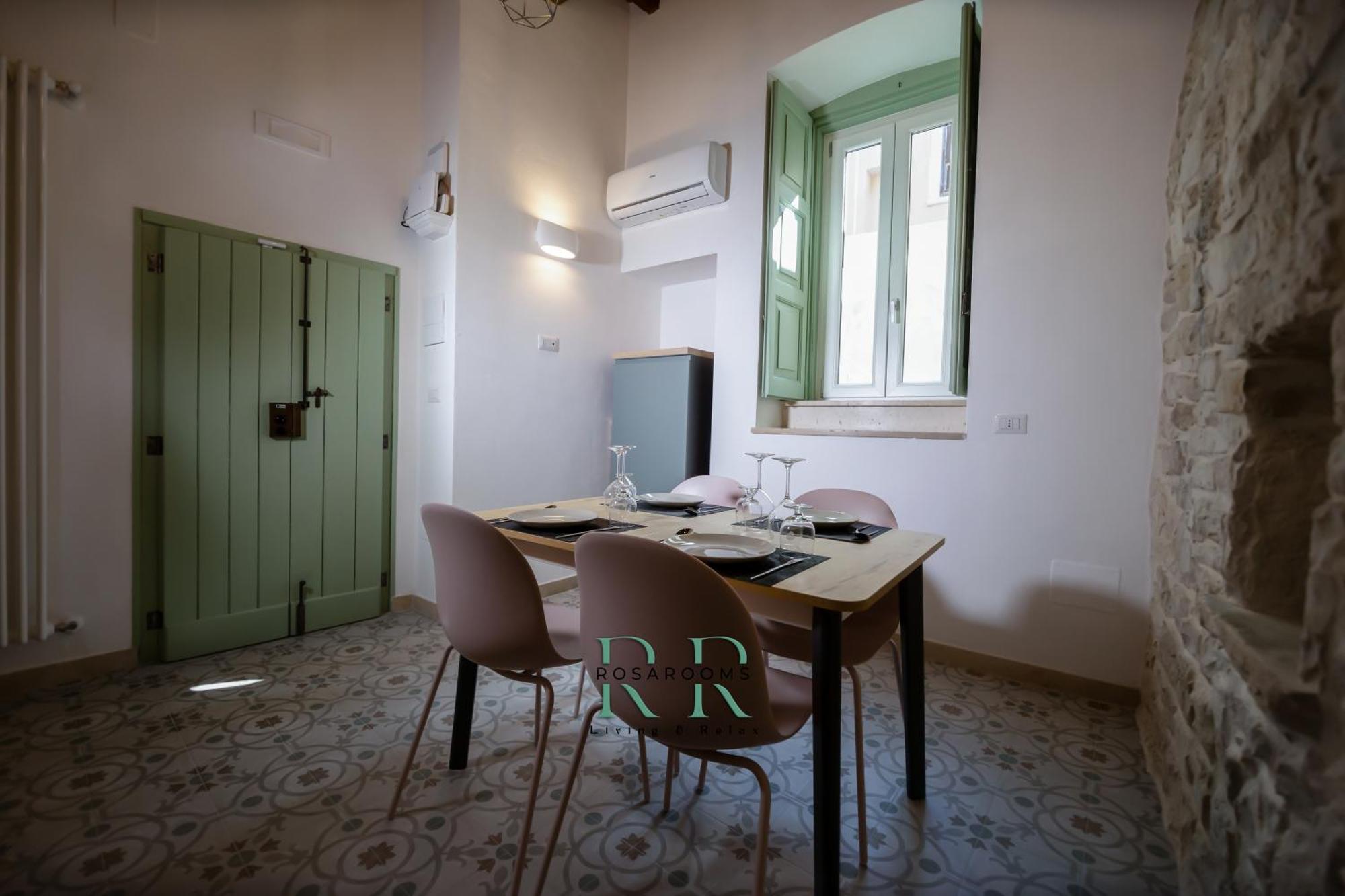 Rosa Rooms - Living & Relax - Family House Bisceglie Exterior photo