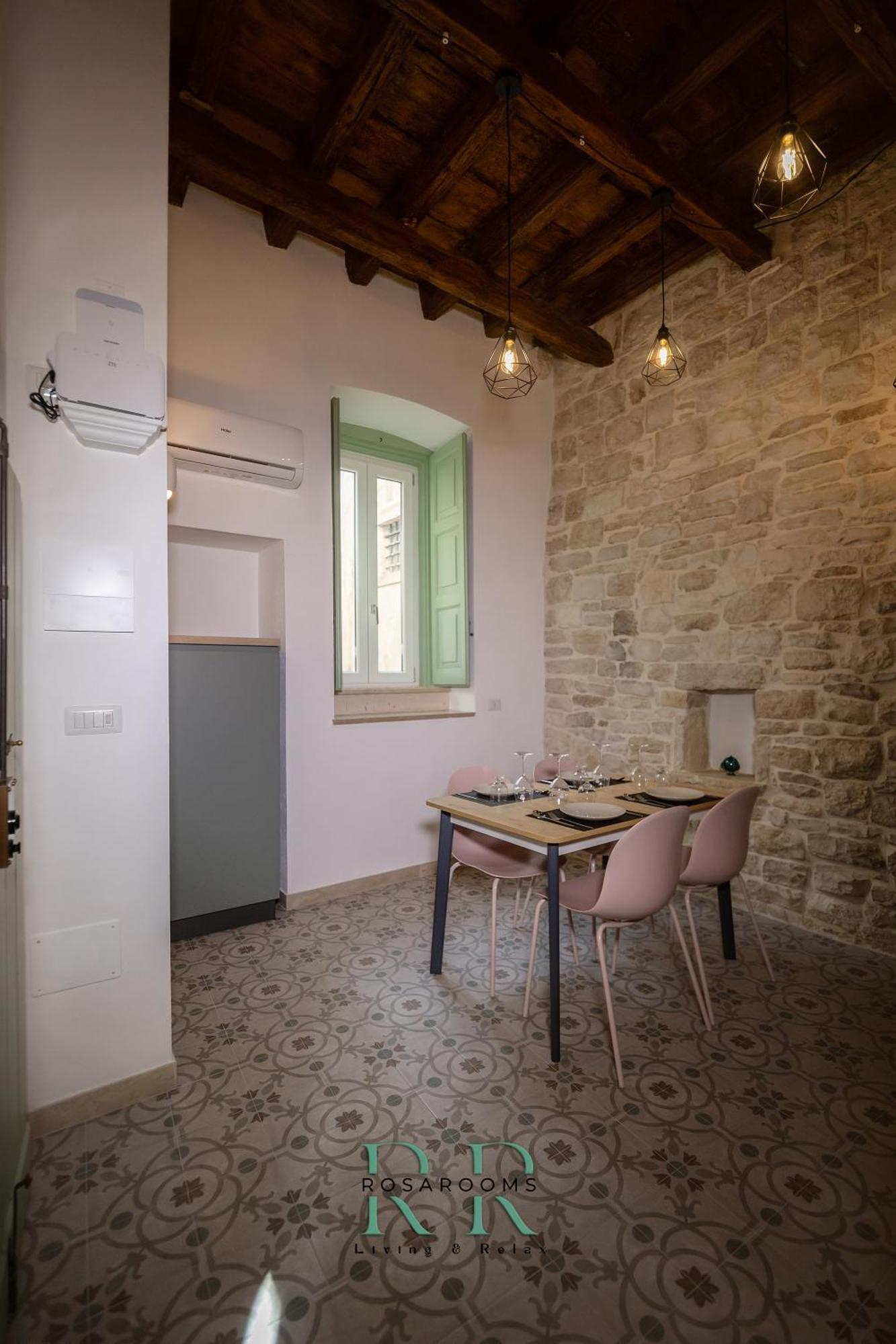 Rosa Rooms - Living & Relax - Family House Bisceglie Exterior photo