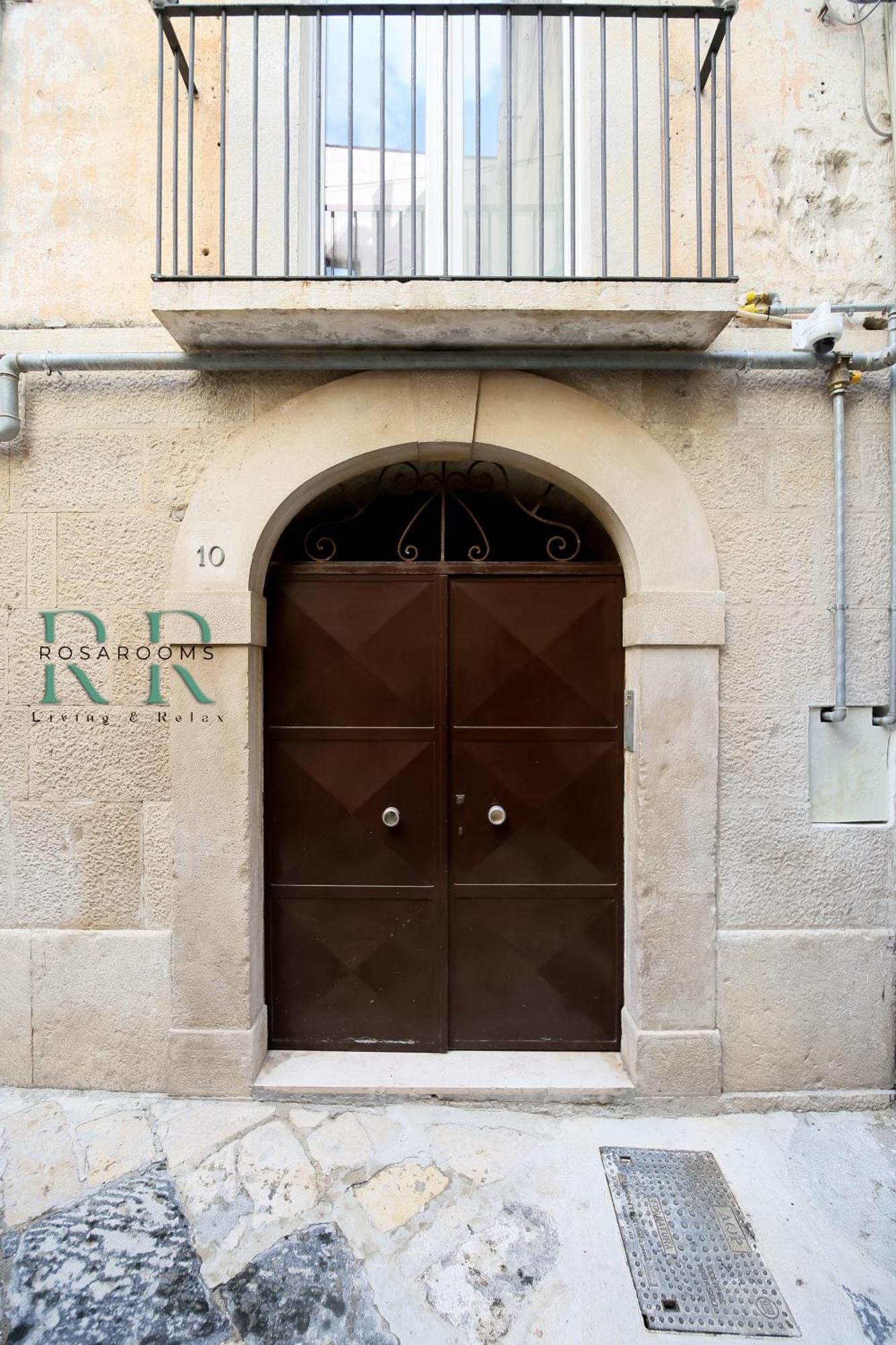 Rosa Rooms - Living & Relax - Family House Bisceglie Exterior photo